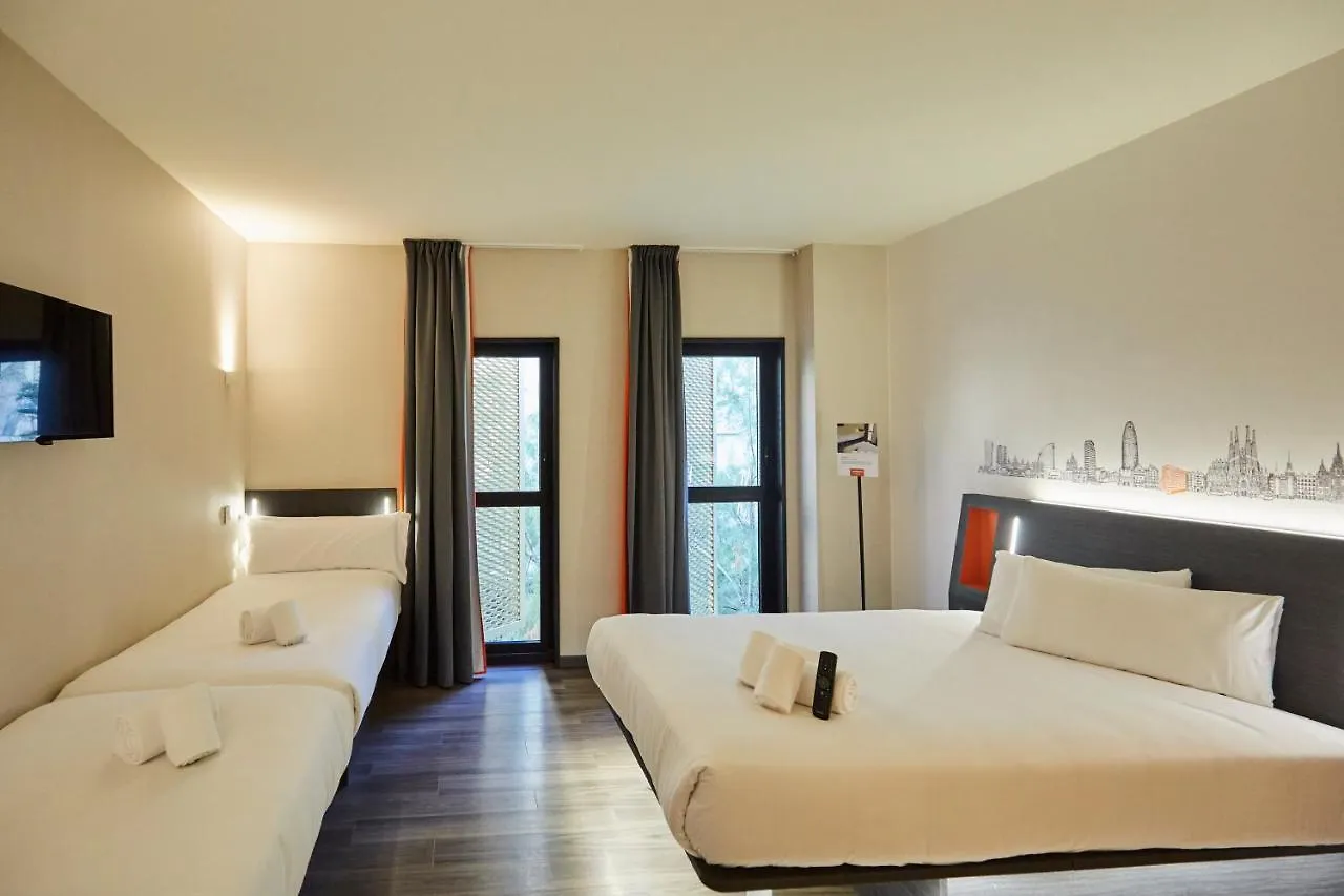 Easyhotel Barcelona Fira L'Hospitalet de Llobregat