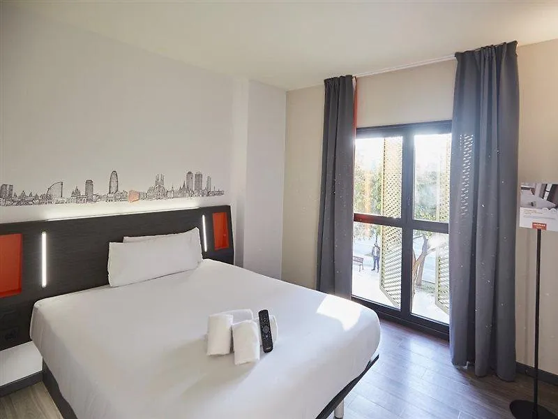 Hotel Easyhotel Barcelona Fira L'Hospitalet de Llobregat